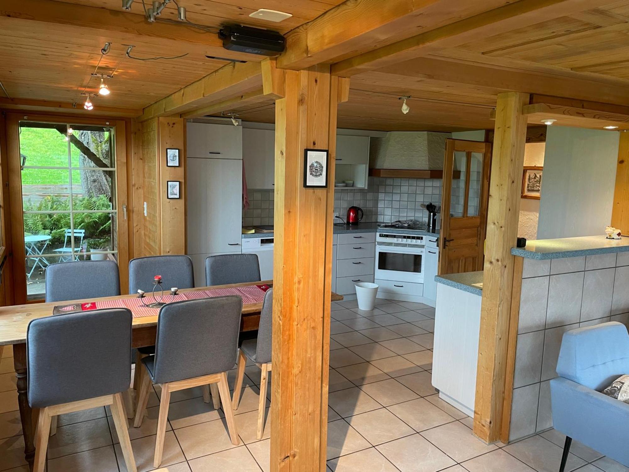 Edelweiss 4 Zi Ferienwohnung In Landhaus Frutigen Zewnętrze zdjęcie