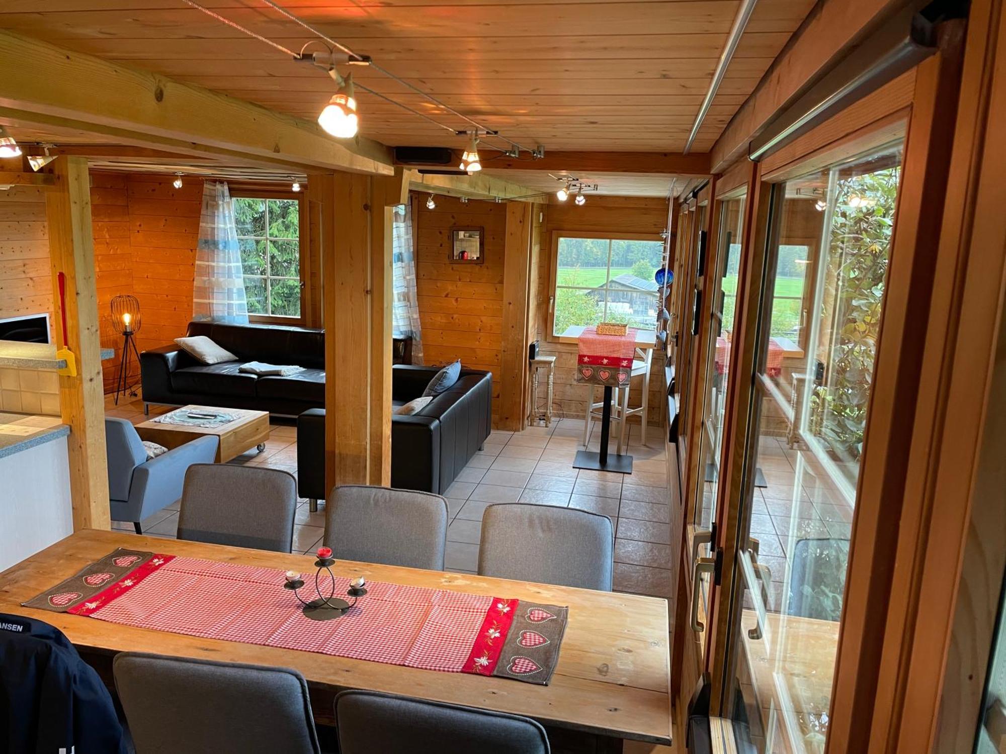 Edelweiss 4 Zi Ferienwohnung In Landhaus Frutigen Zewnętrze zdjęcie